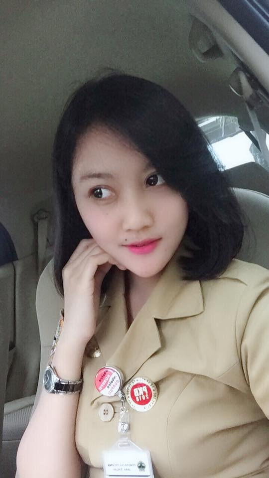 Yandex Viral Viral Kisah Cinta Bu Guru SMA dengan Muridnya